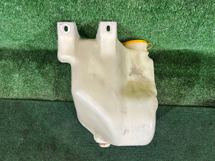 Washer bottle SUBARU LANCASTER OEM 86610AE010 BH9 2001 EJ254 AT