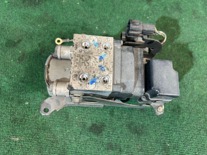 กล่อง ABS VDC 27539AE001 27536AE001 SUBARU LANCASTER