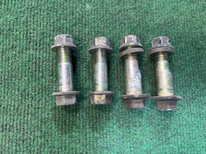 น็อตปรับศูนย์ล้อหน้า 20540AA090 SUBARU LANCASTER