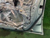 Дверь передняя правая SUBARU LANCASTER OEM 60009AE040 BH9 2001 GREEN 1U7