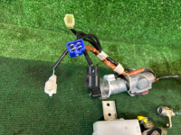 ชุดล็อกพร้อมกุญแจ SUBARU LANCASTER OEM 57491AE740 BH9 2001 GREEN 1U7