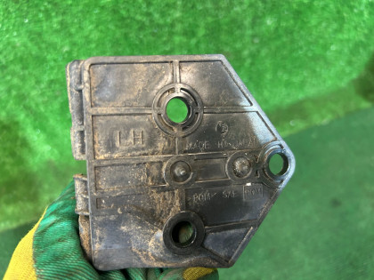 Soporte izquierdo del parachoques trasero SUBARU LANCASTER OEM 57707AE070 BH9 2001 GREEN 1U7