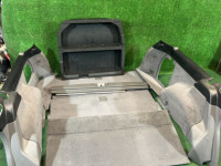 Revestimento da bagageira SUBARU LANCASTER OEM 94015AE020OB 94015AE030OB 94047AE020NS 94047AE030NS BH9 2001 GREEN 1U7