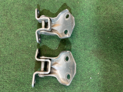 บานพับประตูหน้าขวา SUBARU LANCASTER OEM 61220AC000 61220AC010 BH9 2001 GREEN 1U7