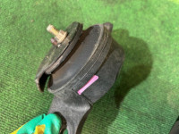 Подушки двигателя SUBARU LANCASTER OEM 41022AE021 41022AE031 BH9 2001 EJ254 AT
