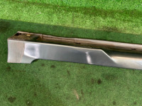 ชายบันไดขวา SUBARU LANCASTER OEM 91111AE080YF BH9 2001 GREEN 1U7
