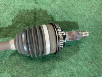 Привод передний SUBARU LANCASTER OEM 28321FE040 BH9 2001 EJ254 AT