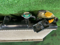 หม้อน้ำ SUBARU LANCASTER OEM 45111AE002 BH9 2001 EJ254 AT