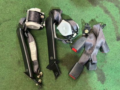 Cintos de segurança traseiros SUBARU LANCASTER OEM 64660AE000ML 64660AE010ML BH9 2001 GREEN 1U7