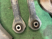 リアアーム SUBARU LANCASTER OEM 20250AE010 20250AE000 20250AE020 20250AE040 BH9 2001 EJ254 AT