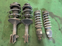 โช้คอัพ 20310AE340 20310AE350 20330AE100 20365AE130 SUBARU LANCASTER