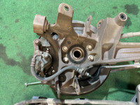 Ступицы задние SUBARU LANCASTER OEM 28474AE000 28462AE011 BH9 2001 EJ254 AT