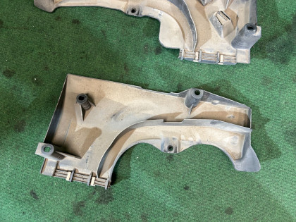 แผ่นกันใต้ท้องรถ Бензобака SUBARU LANCASTER OEM 42045AE030 42045AE020 BH9 2001 GREEN 1U7