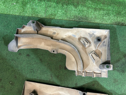 แผ่นกันใต้ท้องรถ Бензобака SUBARU LANCASTER OEM 42045AE030 42045AE020 BH9 2001 GREEN 1U7