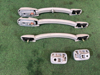 มือจับเพดาน SUBARU LANCASTER OEM 92041AE020OB 92041AE030OB 92043AE000OB 92045AE000OB 92045AE010OB BH9 2001 GREEN 1U7