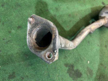 マフラー本体 TOYOTA PRIUS OEM 17430-37300 ZVW30 2012 2ZRFXE AT