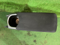 Porta-luvas e apoio de braço TOYOTA PRIUS OEM 58901-47190-B3 ZVW30 2012 1F7 SILVER