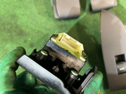 车窗控制模块 TOYOTA PRIUS OEM 8404033080 ZVW30 2012 2ZRFXE AT