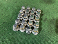 น็อตล้อ TOYOTA PRIUS OEM 90942-01033 ZVW30 2012