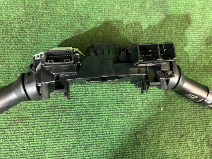 Блок подрулевых переключателей TOYOTA PRIUS OEM 84140-12570 84652-42130 ZVW30 2012 2ZRFXE AT