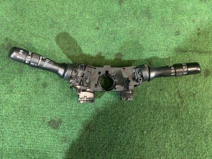 Блок подрулевых переключателей TOYOTA PRIUS OEM 84140-12570 84652-42130 ZVW30 2012 2ZRFXE AT