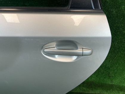 ประตูหลังซ้าย цвет 1F7 TOYOTA PRIUS OEM 67004-47080 ZVW30 2012 1F7 SILVER