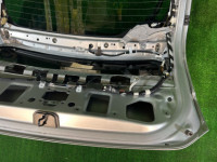 Porta da bagageira цвет 1F7 TOYOTA PRIUS OEM 67005-47181 ZVW30 2012 1F7 SILVER
