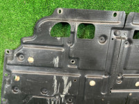 エンジンアンダーカバー TOYOTA PRIUS OEM 5141012104 51410-12105 ZVW30 2012 1F7 SILVER