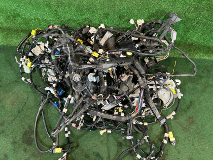 ชุดสายไฟ TOYOTA PRIUS OEM 82111-47530 86572-47050 88650-47320 ZVW30 2012 2ZRFXE AT
