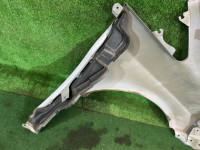 左フロントフェンダー цвет 1F7 TOYOTA PRIUS OEM 53802-47050 ZVW30 2012 1F7 SILVER