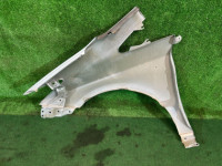 Aleta delantera derecha цвет 1F7 TOYOTA PRIUS OEM 53801-47050 ZVW30 2012 1F7 SILVER