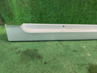 Embaladeira esquerda TOYOTA PRIUS OEM 75860-47010-B0 ZVW30 2012 1F7 SILVER