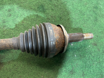 เพลาขับหน้า правый TOYOTA PRIUS OEM 43410-47030 ZVW30 2012 2ZRFXE AT