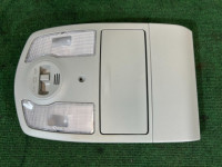ไฟเพดานหน้า TOYOTA PRIUS OEM 8126047090B0 ZVW30 2012 2ZRFXE AT
