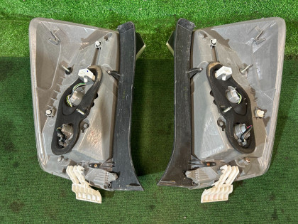 Pilotos traseros пара TOYOTA PRIUS OEM 81550-47170 81560-47170 ZVW30 2012
