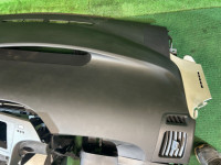 ダッシュボード рестайлниг TOYOTA PRIUS OEM 55300-47190-C0 ZVW30 2012 1F7 SILVER