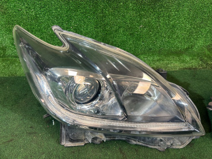 ไฟหน้า ксенон TOYOTA PRIUS OEM 81145-47381 81185-47381 85967-33031 ZVW30 2012