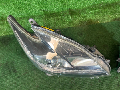 ไฟหน้า ксенон TOYOTA PRIUS OEM 81145-47381 81185-47381 85967-33031 ZVW30 2012
