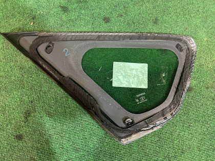 右クォーターガラス TOYOTA PRIUS OEM 62710-47040 ZVW30 2013