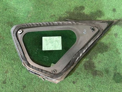 Left quarter window glass TOYOTA PRIUS OEM 62720-47040 ZVW30 2013