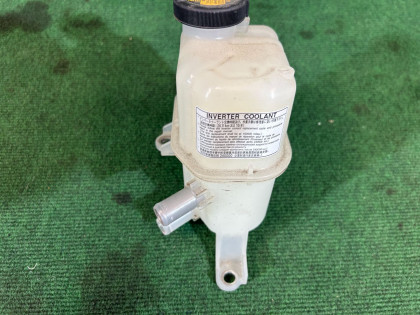 ถังพักน้ำหล่อเย็นอินเวอร์เตอร์ TOYOTA PRIUS OEM G92A047010 ZVW30 2013 2ZRFXE AT