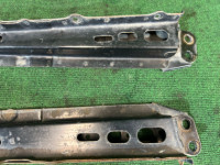 前副车架 Правая и левая TOYOTA PRIUS OEM 51107-12010 51108-12010 ZVW30 2013 2ZRFXE AT