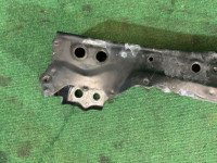 Балка Передняя TOYOTA PRIUS OEM 57104-47020 ZVW30 2013 2ZRFXE AT
