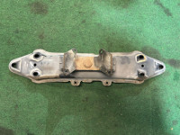 คานรองเกียร์ SUBARU LANCASTER OEM 41022AE120 41011AE000 BH9 2001 EJ254 AT