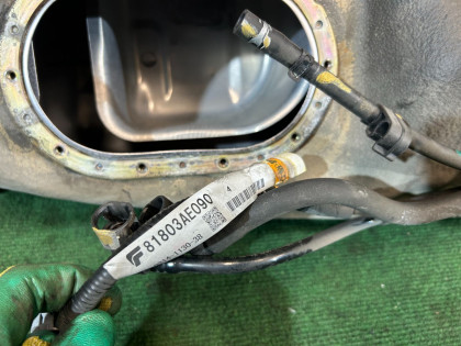 ถังน้ำมัน SUBARU LANCASTER OEM 42012AE010 BH9 2001 EJ254 AT