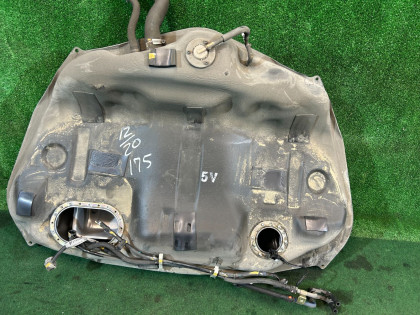 ถังน้ำมัน SUBARU LANCASTER OEM 42012AE010 BH9 2001 EJ254 AT