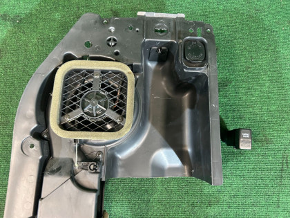 行李厢风扇 комплект с кнопкой и фишкой SUBARU LANCASTER OEM 72710AE000 BH9 2001 EJ254 AT