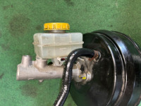 Bomba de freno SUBARU LANCASTER OEM 26401AE000 26402AE380 BH9 2001 EJ254 AT