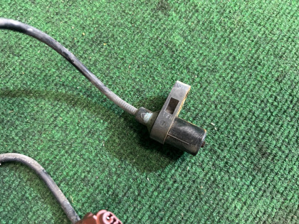 Датчик ABS передний левый SUBARU LANCASTER OEM 27540AE030 BH9 2001 EJ254 AT