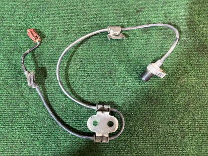 เซ็นเซอร์ ABS หน้าขวา 27540AE020 SUBARU LANCASTER